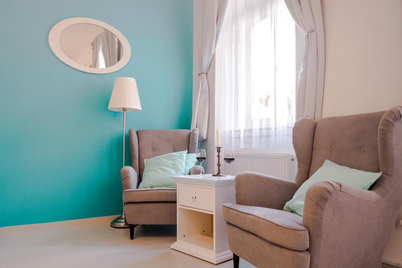 Ombre Apartment With Parking Option Budapest Exterior photo